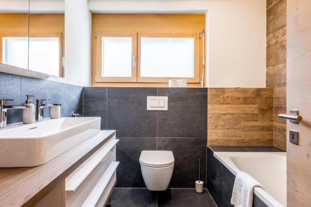 Eiger Panoramica - Aare Jungfrau Ag Apartment Grindelwald Ngoại thất bức ảnh